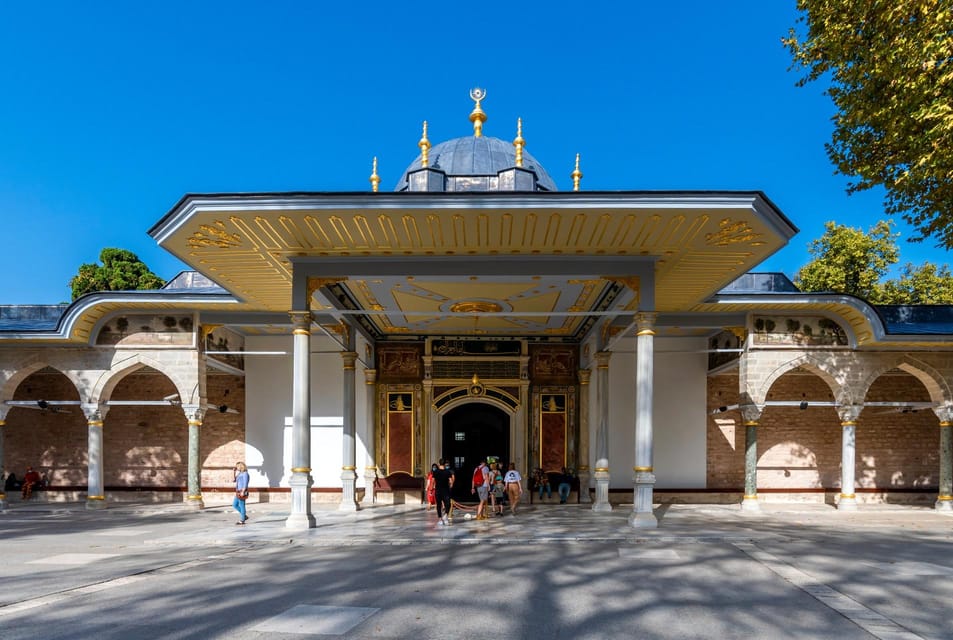 Private Car Tour of Istanbul Old City and Top 7 Attractions - Topkapi + the Blue Mosque in 6 hours (with fast track)