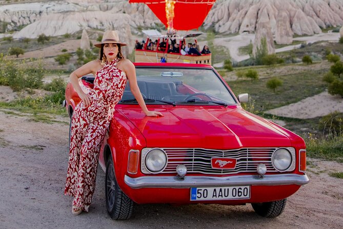 Private Classic Car Sunrise Balloon Chasing Experience - Why a classic car makes balloon chasing feel easier