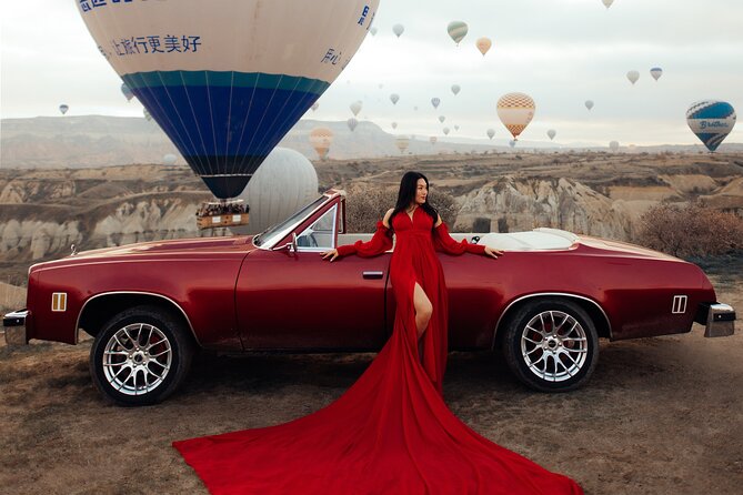 Private Classic Car Sunrise Balloon Chasing Experience - Love Valley in a classic car: short ride, strong photo payoff