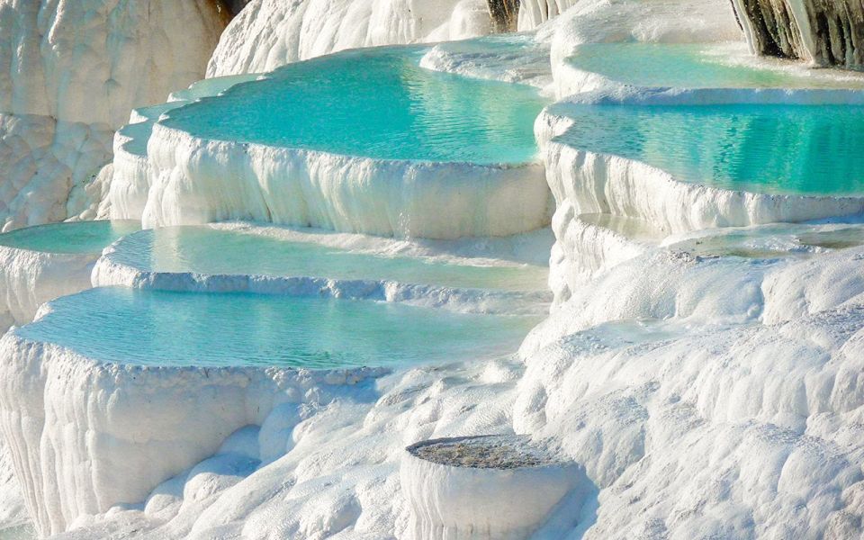 Private Daily Pamukkale Tour from Istanbul by Plane - Pamukkale in One Day: Why the Flight Works