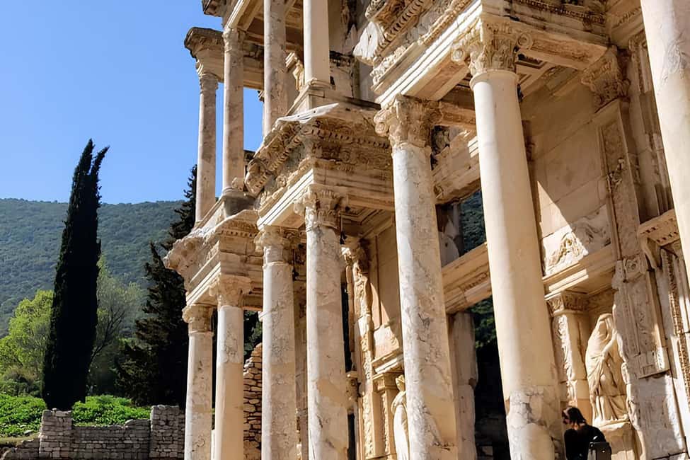 Private Ephesus, House of Virgin Mary with SPANISH Speaking - House of the Virgin Mary: pilgrimage, distance, and what 45 minutes can do