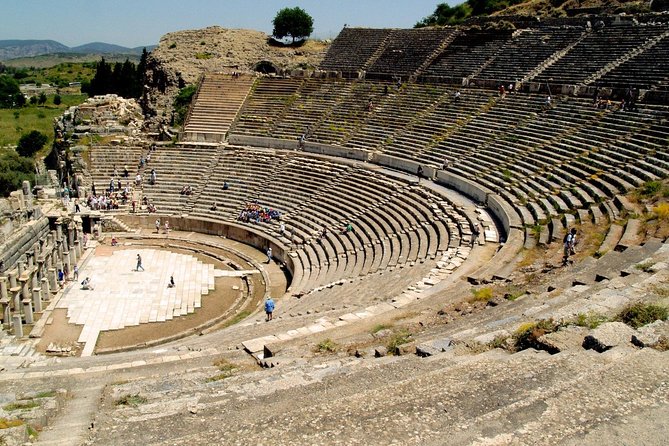 Private Ephesus Tour For Cruisers - Skip The line Tickets - Entering Ephesus through Magnesia Gate and the downhill Roman walk
