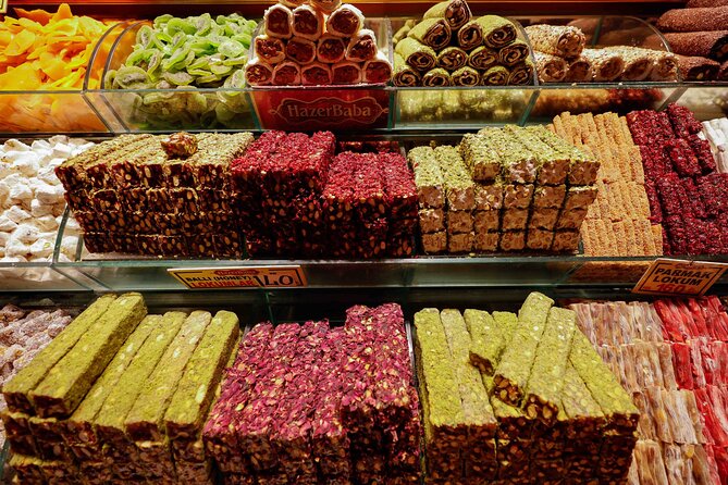 Private Full-Day Strolling through the Old Markets of Istanbul - Süleymaniye Mosque: what to notice before you even step inside