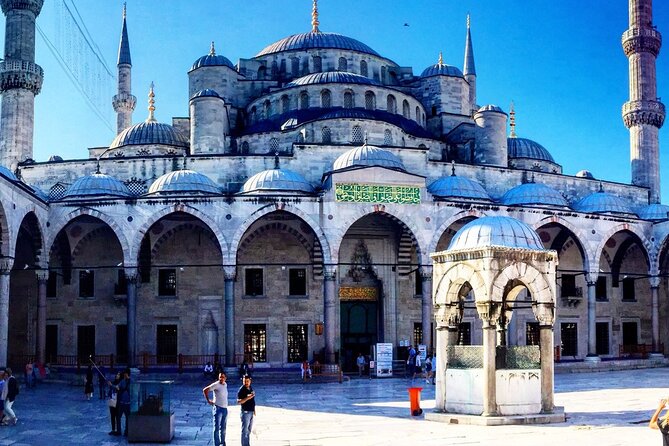 Private Guided 2 Day Istanbul Tour - Misir Çarşısı Spice Market: Smells, Snacks, and Local Texture