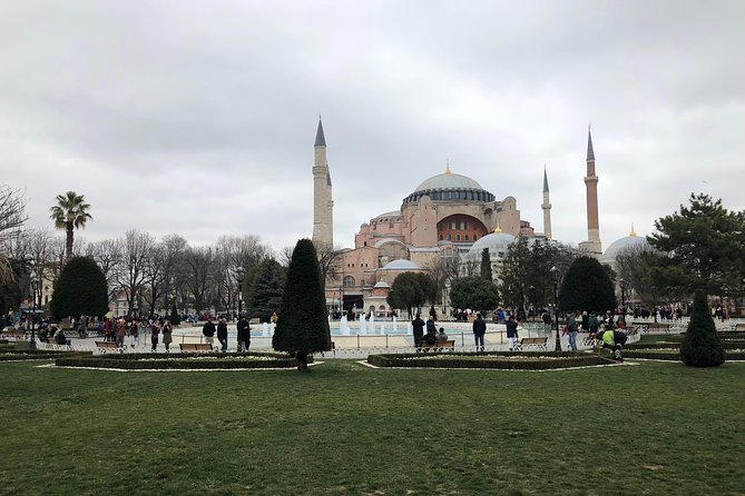 Private Guided 2 Day Istanbul Tour - Day 1: Topkapı Palace and Ayasofya Without the Random Wandering