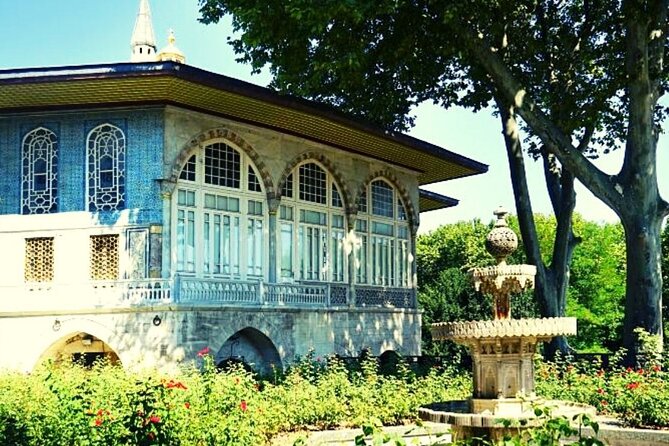 Private Guided Basilica Cistern and Topkapi Palace with Skip Line - Basilica Cistern: the underground world under your feet