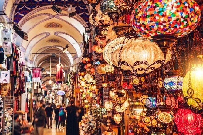 Private Guided Tour Hagia Sophia, Cistern, Topkapi and Bazaar - Timing, Meet-Up, and Getting Your Day Right