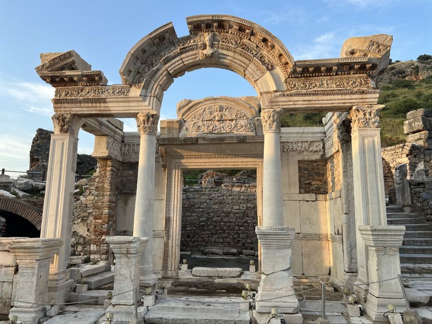 Private Halfday Ephesus Tour with Temple of Artemis Tour - Aegean Coast pickup and the quick route to Ancient Ephesus