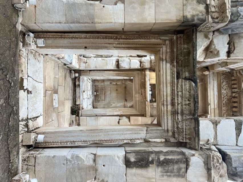 Private Halfday Ephesus Tour with Temple of Artemis Tour - Great Theater and Trajan’s Fountain: scale of spectacle