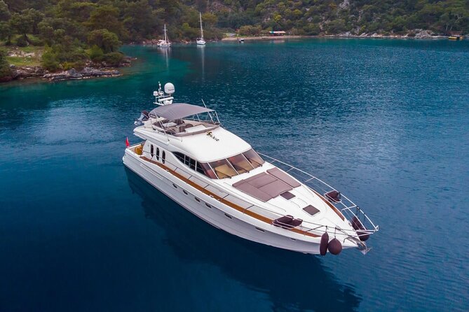 Private Istanbul Bosphorus Yacht Cruise - Why sunrise or sunset Bosphorus feels like a different Istanbul