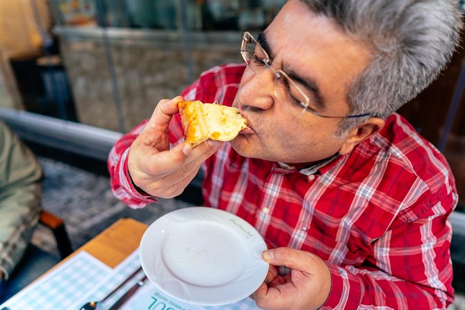 PRIVATE Istanbul Food Tour - 10 Tastings including Raki & Padi - Stop 1 at KadIkoy CarsIsI: Pide, Turkish Delight, and the “Start Hungry” Phase