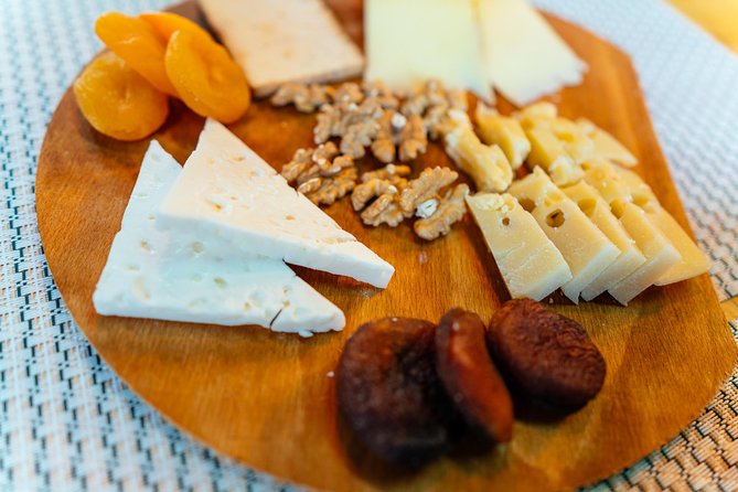 PRIVATE Istanbul Food Tour - 10 Tastings including Raki & Padi - Sureyya Opera House: A 20-Minute Culture Stretch