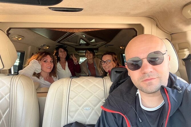 Private Istanbul Tour With Comfortable Vans During 8 Hours - What this day feels like on the ground (timing and comfort)