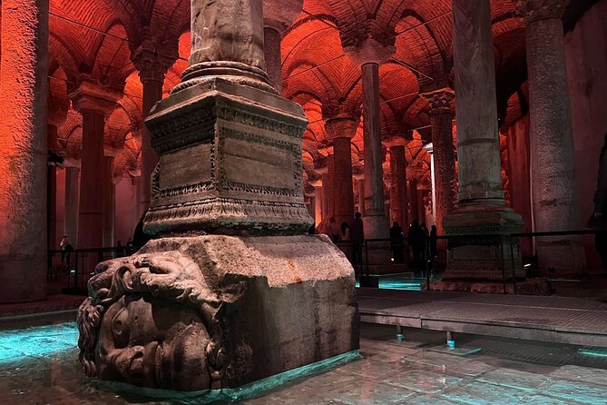 Private Layover Sightseeing Experience of Istanbul - Topkapı Palace: the Ottoman system, seen in courtyards and spaces