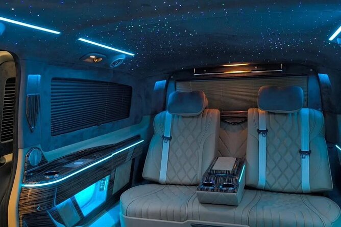 Private Mercedes Istanbul VIP Transfer from Airports and Hotels - The Actual Drive: Calm Control When Roads Get Weird