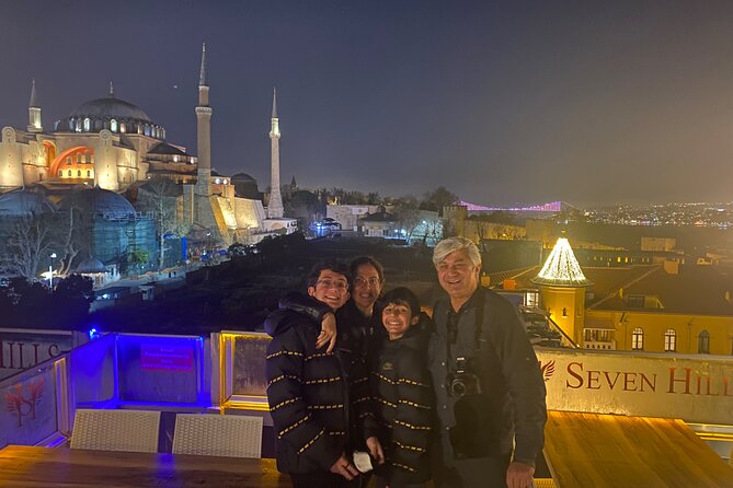 Private Minivan Transfer from Istanbul Airport - Private Meet-and-Greet at IST Exit Gate 13