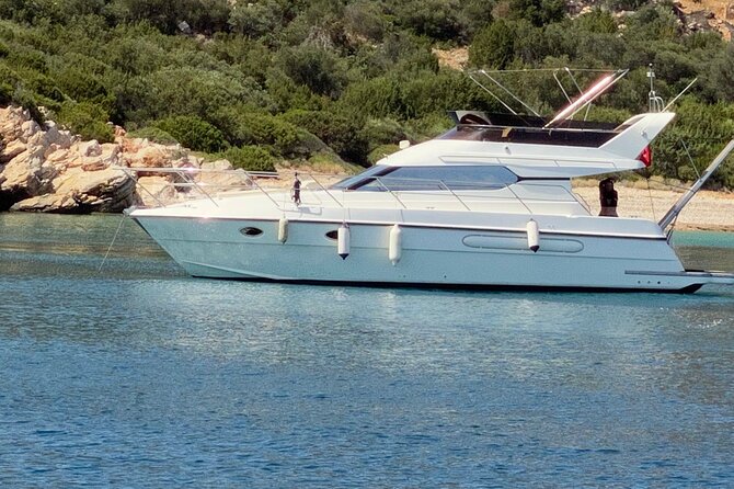 Private Motoryacht Cruise in Bodrum with Lunch - Price and Value for a Group Up to 6
