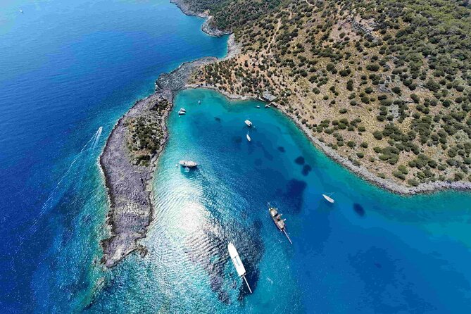 Private Oludeniz Speed Boat Tour - Mavi Mağara (Blue Cave): Bright Light Swimming and the Private Beach Factor