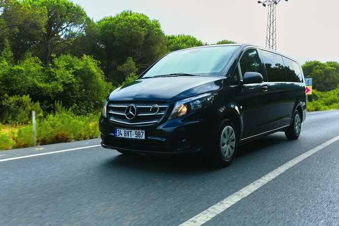 Private One-Way Transfer: Istanbul Airport ↔ City Hotels - Getting picked up at the airport: where the assistant matters