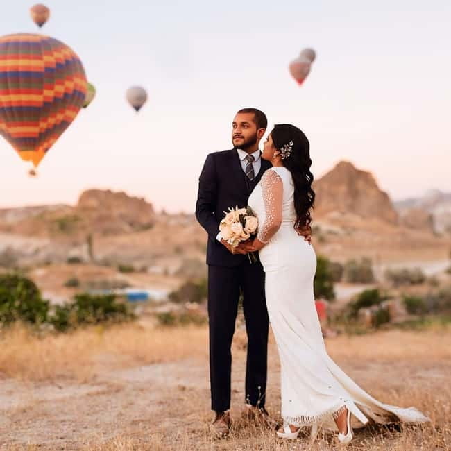 Private Photo Shoot in Cappadocia With Transportation 2 hour - The hot air balloon view: what you should expect (and how to stay calm)
