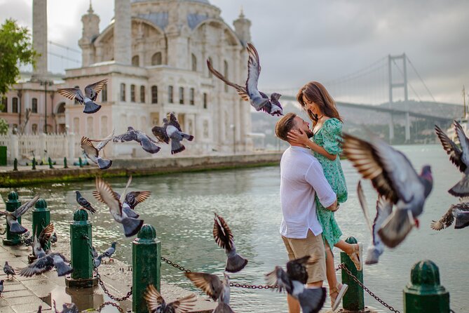Private Photoshoot in Istanbul – Capture Your Memories - What you get the same day: 30 retouched plus a full set