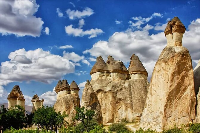 Private Red Tour+Underground city With Professional Guide+Vehicle - Ortahisar and Göreme panorama: the quick start that sets the scene