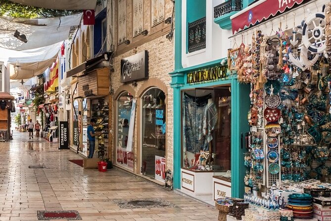 Private Shopping Tour in Bodrum city - Bodrum Castle from the outside: why the viewpoint still works