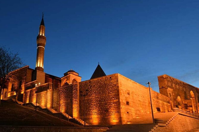 Private Sufi Tour - Shams-i Tabrizi and the spiritual bond behind Mevlana
