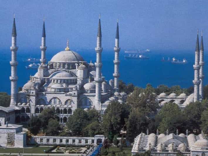 Private Tour of Istanbul: Hagia Sophia & Grand Bazaar & More - Hagia Sophia and the Dome of Divine Wisdom