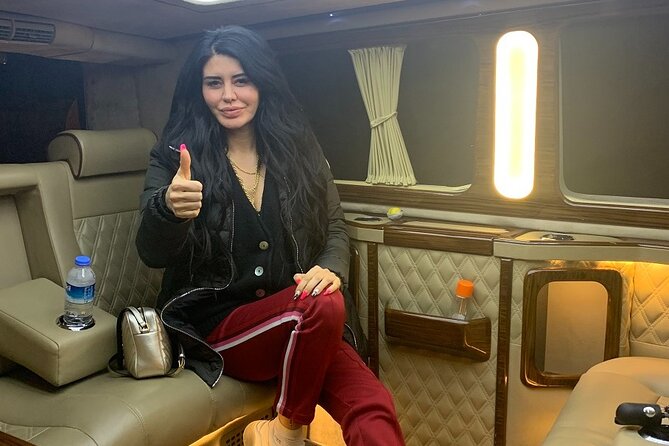 Private Transfer from Istanbul Hotels to Sabiha Gokcen Airport (SAW) - The vehicle and comfort: what “air-conditioned minivan” really means for you