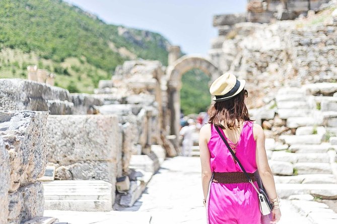 Private Van for Ephesus Tour from Kusadasi Port - Guides and the small details that make or break the day