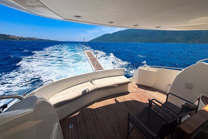 Private Yacht Tour in Bodrum at Sunset with Dinner - 3 Hours - A 3-Hour Private Yacht Plan for Bodrum Sunset