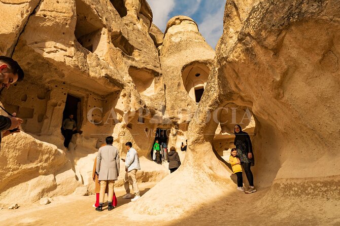 Red and Green Combination Tour Mix Tour - Paşabağ (Monks Valley) fairy chimneys: the classic finale that pays off