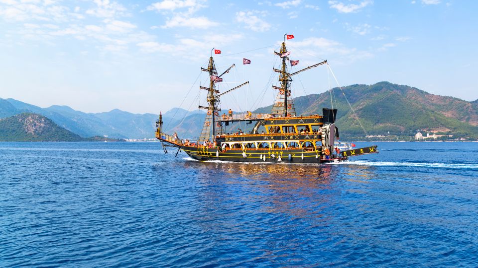 Red Dragon Pirate Boat Trip & Lunch - Beycik Bükü and the Midday Photo Stops