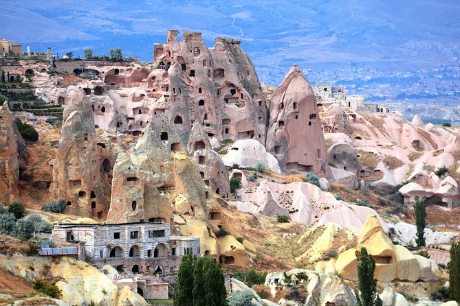 Red Valley Hiking and Underground City Tour - Ortahisar Kalesi: a view stop that feels worth the detour