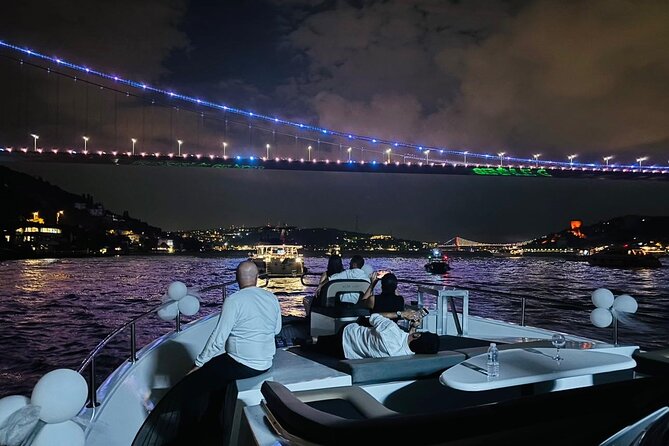 Romantic Night Cruise Live Violinist - The skyline stars: Kiz Kulesi and Galata Tower
