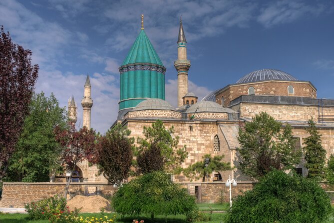 Rumi Route: A self-guided audio tour into Rumi's world - Timing and pacing: fit it into a busy Konya day