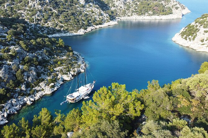 Sail Turkey: 18-39's Olympos to Fethiye Gulet Cruise - Day 3: Butterfly Valley morning, Oludeniz Blue Lagoon swim, and St Nicholas Island ruins