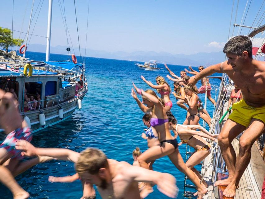Sail Turkey: Fethiye to Olympos Gulet Cruise - The food plan: full meals on the water, plus 5 o’clock tea