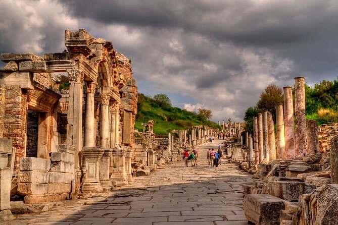 Semi-Private Tour to Laodicea, Pamukkale, Hierapolis with Lunch - The Istanbul–Denizli flight option: why it matters