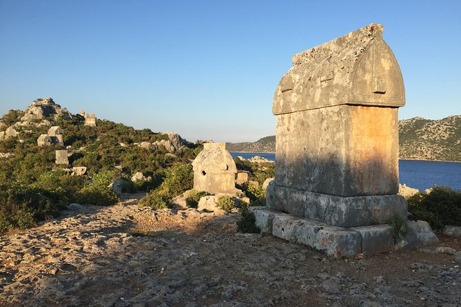 Shared Sunken City of Kekova Boat Tour including lunch - Aquarium Bay (Kekova Island): Lunch and Sea Life Swim Time