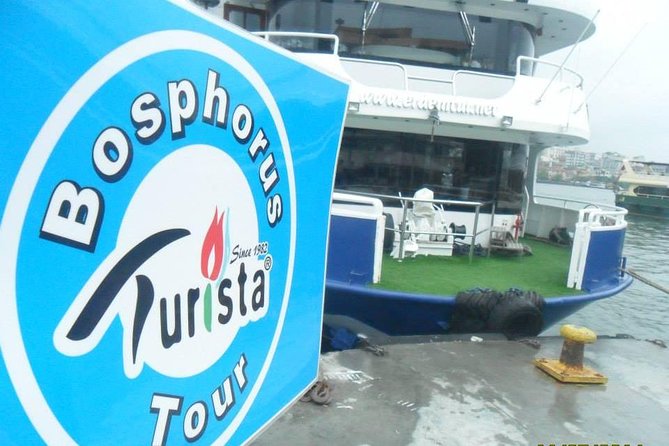 Short Guided Bosphorus Sunset Cruise - Crowding, Deck Space, and Photo Strategy