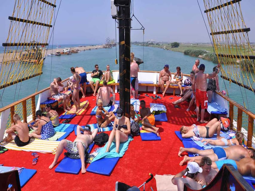Side: Dolphin Island Boat Tour, Lunch, Sotf Drinks& Swimming - The Social Boat Vibe: Friends, Music, and Pace