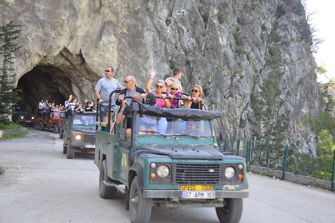 Side Jeep Safari with Green Lake Boat Cruise and Lunch - Green Canyon: The Jeep Foam Party Moment