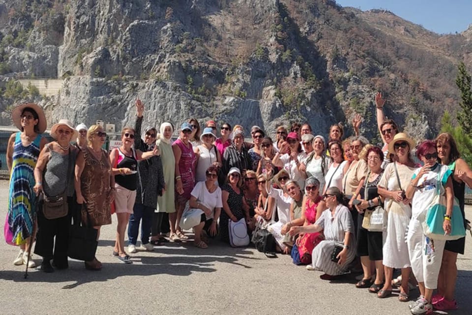 Side: Mix Tour Cabrio Bus, Boat Tour, with Lunch - Who Should Book This Tour, and Who Should Skip It