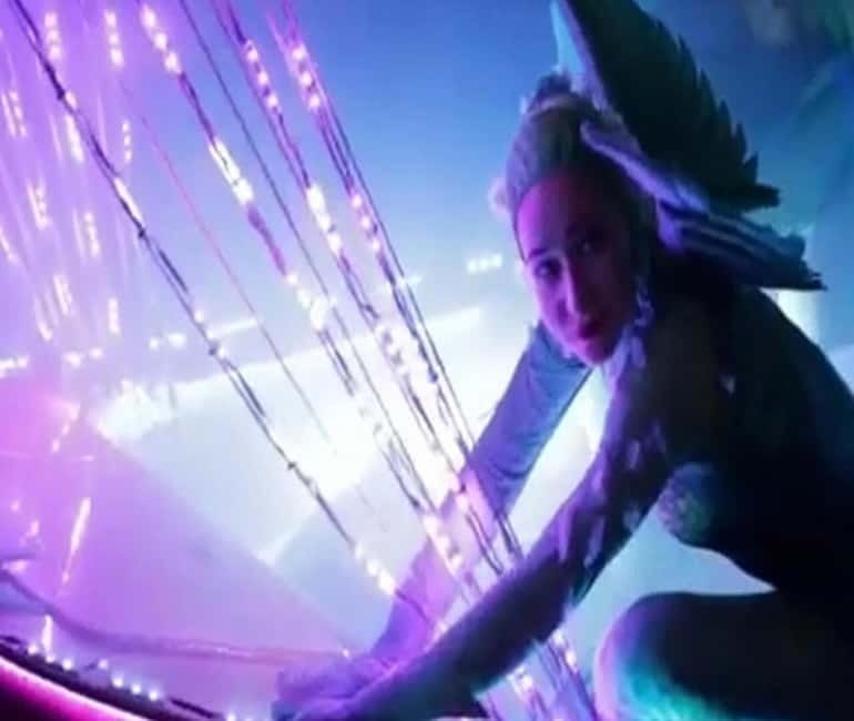 Side: Night Shows at The Land Of Legends with Transfer - The show lineup: performances plus laser-light-water moments