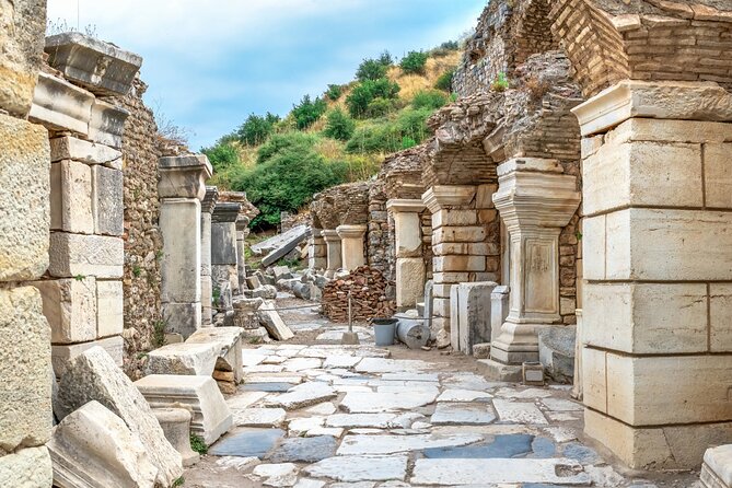 SKIP-THE-LINE: BEST-SELLER PRIVATE EPHESUS TOUR for Cruise Guests - Terrace Houses: 30 minutes that explain how people lived