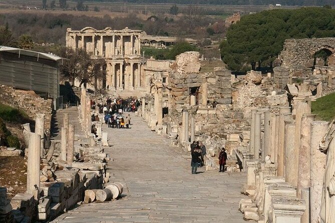 Small Group Ephesus Tour from Selcuk / Kusadası - Lunch and included extras: where the $135 value actually shows up