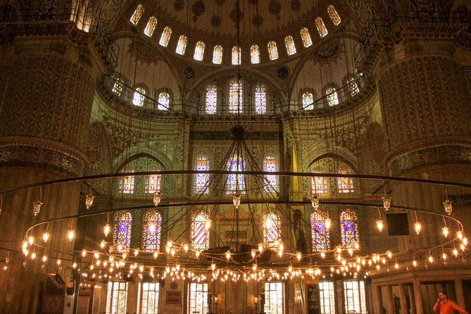 Small Group Istanbul Tour: Hagia Sophia, Blue Mosque & Bazaar - Blue Mosque: Tiles, Minarets, and Friday Prayer Limits