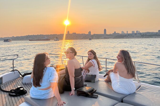 Small Group Yacht Tour With Unlimited Wine, Fruits & Mixed Nuts - Unlimited wine, fruit, and mixed Turkish nuts: the smart snack plan